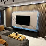 Seaside Serenity Maisonette - Private Pool Апартаменты Сент-Полс-Бей