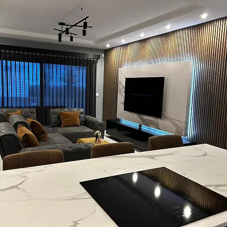 Seaside Serenity Maisonette - Private Pool Апартаменты Сент-Полс-Бей