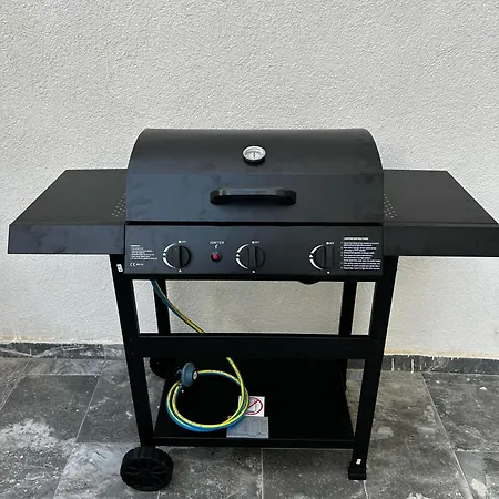 Seaside Serenity Maisonette - Private Pool 公寓 *