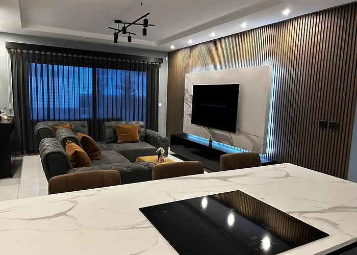 Seaside Serenity Maisonette - Private Pool Apartment St. Paul's Bay