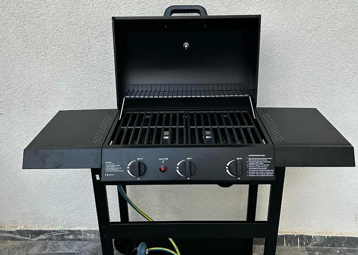 Seaside Serenity Maisonette - Private Pool St Paul's Bay