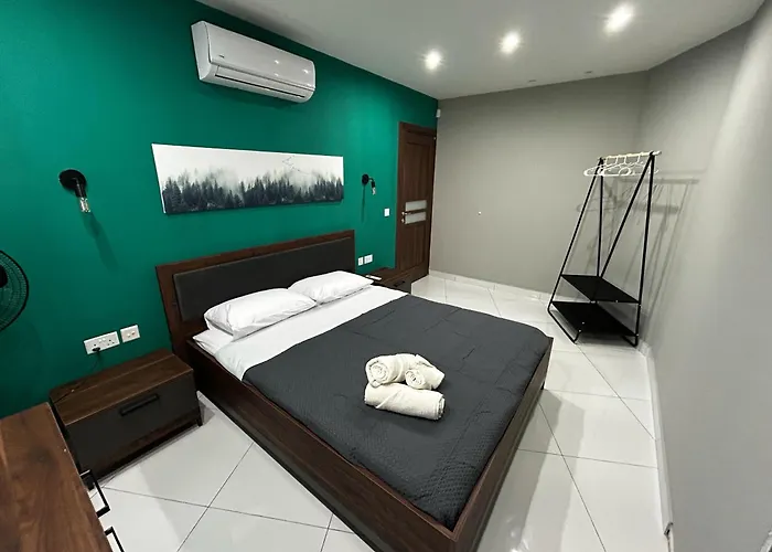 Apartamento Seaside Serenity Maisonette - Private Pool St Paul's Bay